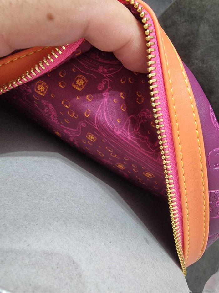 Raiponce / Tangled - Boat Scene Glow-in-the-Dark - Sac à dos - USA Loungefly - photo numéro 5