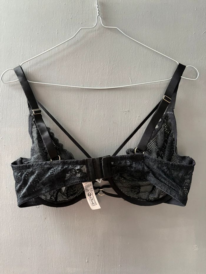 Soutien gorge - photo numéro 5