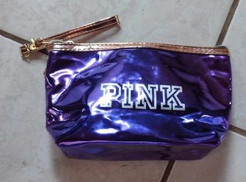 N6 Trousse violet brillant - maquillage accessoires