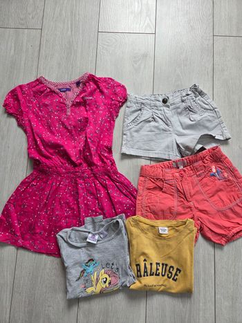 Lot 5 ans tee shirt robe shorts