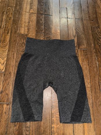 Short de sport ou autre H&M  Taille Xs