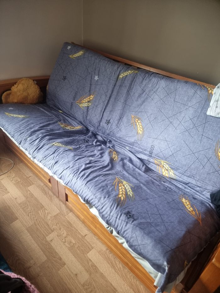 Canapé convertible 3 places en bois massif