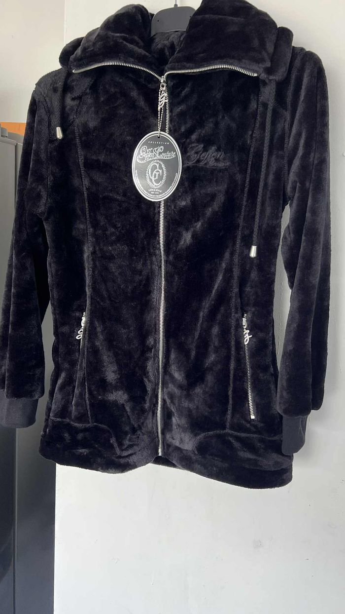 veste Geffen noir grand col  noir 10ans neuf