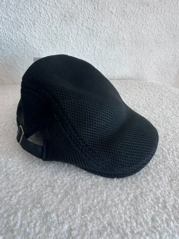 Casquette plate noire Babeyond – Style Vintage - Maille respirante – Taille réglable