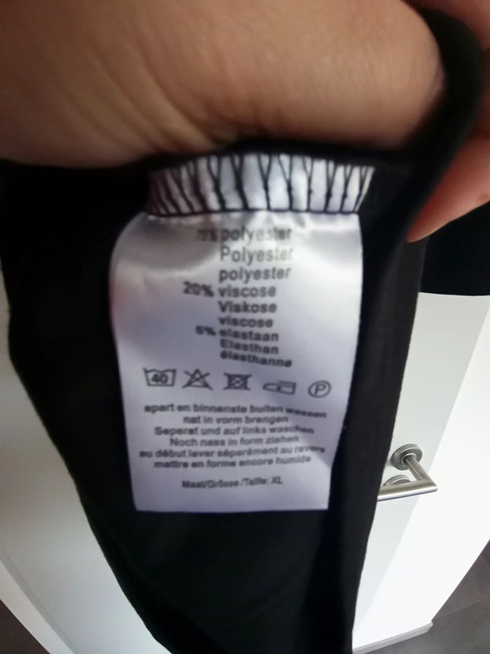 Robe noire neuve avec étiquette XL - photo numéro 4