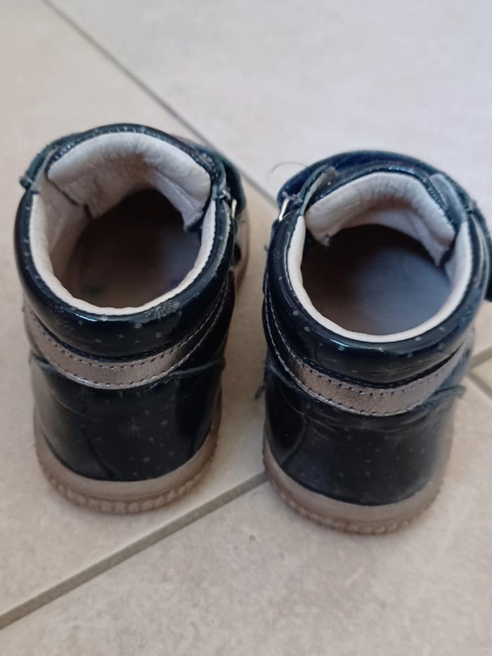 Bottines GBB vernies à scratch taille 23 (prix ferme) - photo numéro 4