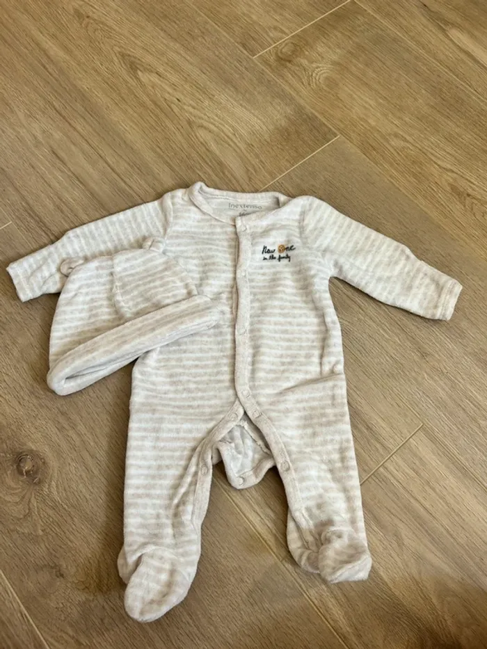 Pyjama velours avec bonnet - photo numéro 3
