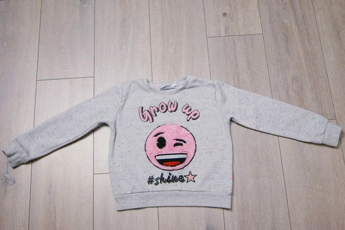 Sweet gris. 10 ans fille. Marque Emoji
