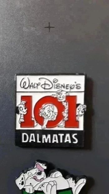 Pin's 101 dalmatiens rare