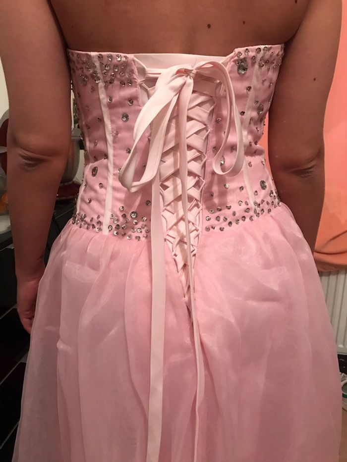 Robe de soirée - photo numéro 3