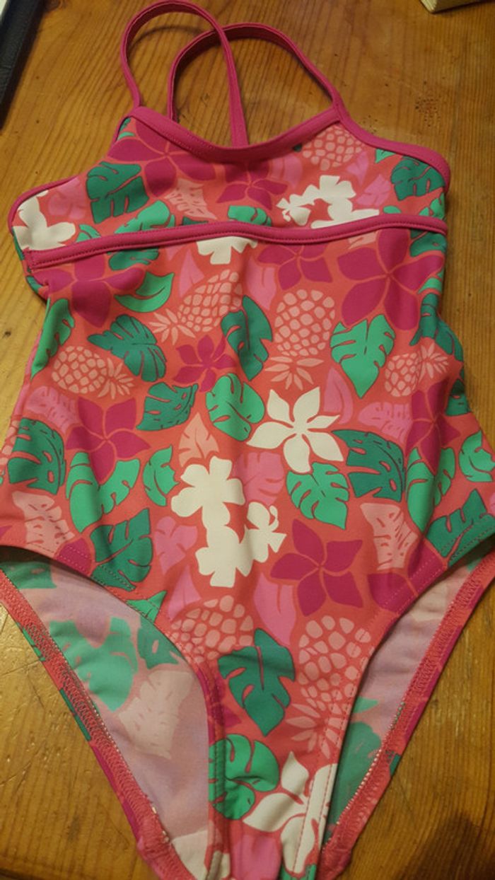 Maillot de bain taille 6 ans