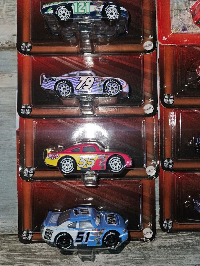 Lot de 10 voitures cars Mattel neuves Disney Pixars Prix bas - photo numéro 6