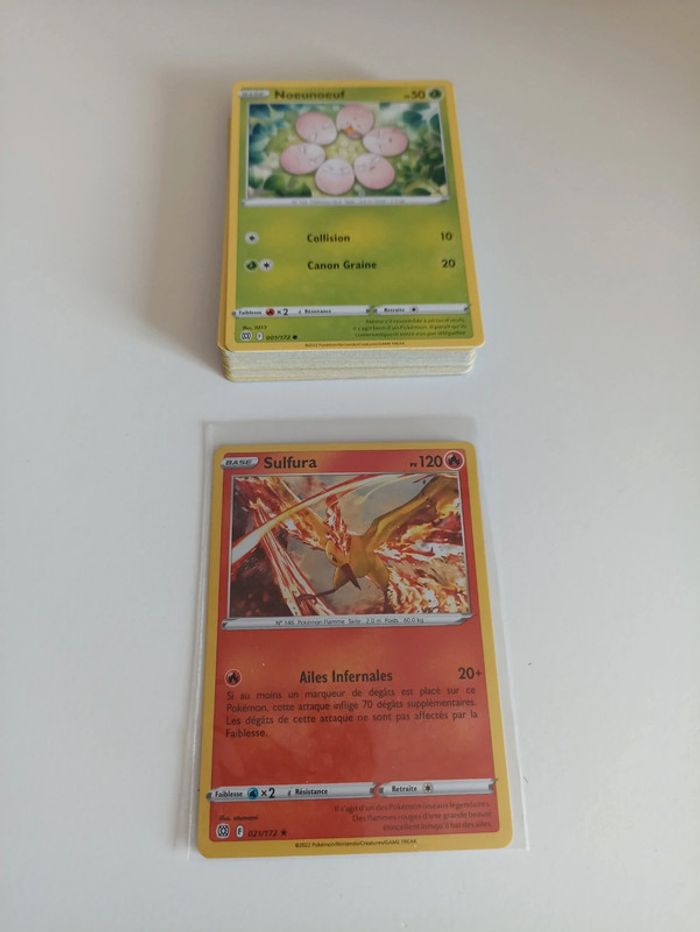 Lot 31 cartes Pokémon star étincelante