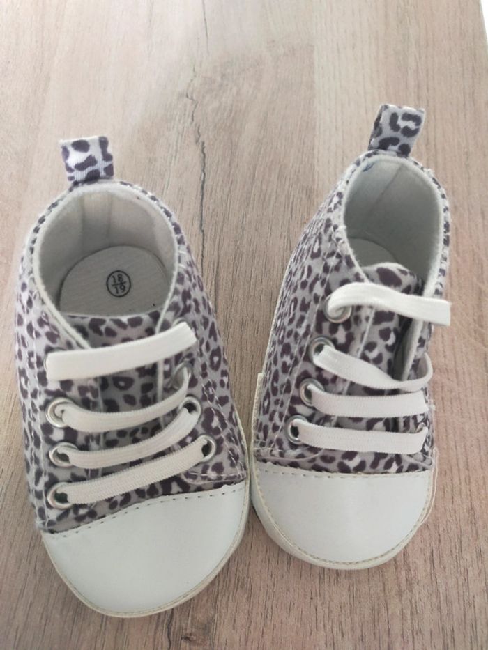 Chaussons chaussure bebe - photo numéro 2