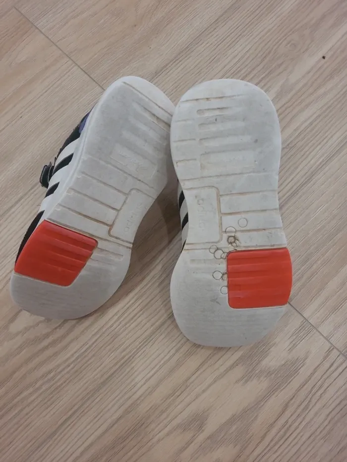 Basket adidas - photo numéro 4