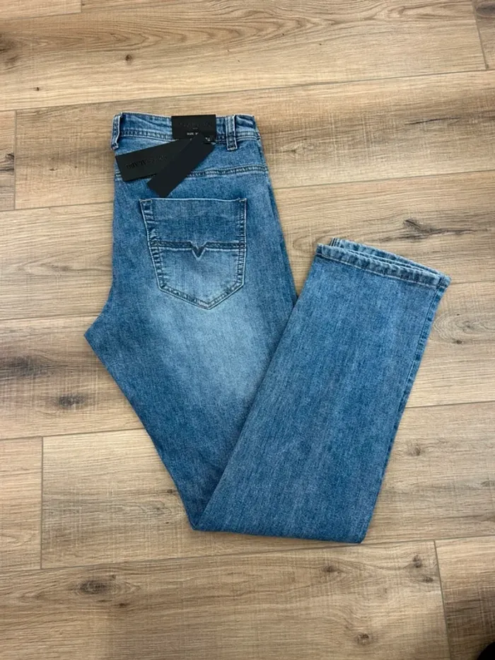 Jean homme taille W44 FR54 neuf pantalon homme jean coupe droite