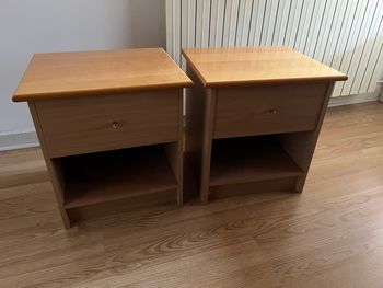 Lot tables de chevet