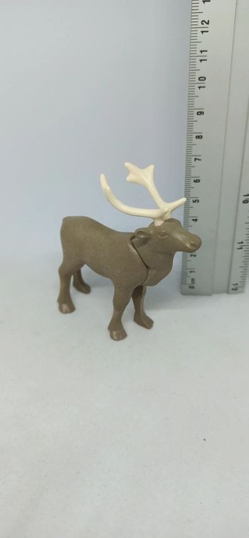 Renne avec bois blancs playmobil