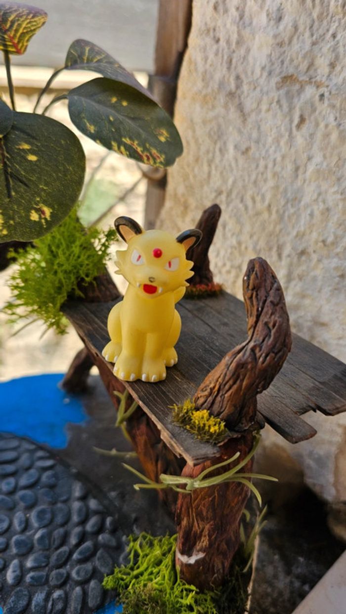 Super figurine Pokemon Nintendo finger puppet persian