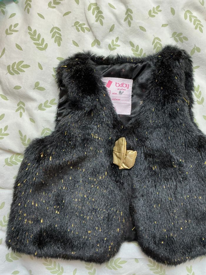 gilet sans manches en fourrure noir à paillettes gémo 18 mois - photo numéro 5