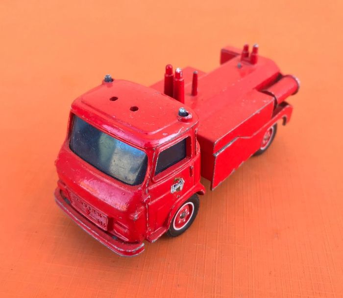 Lot 8 Voitures miniatures Solido, Norev, Matchbox... - photo numéro 6