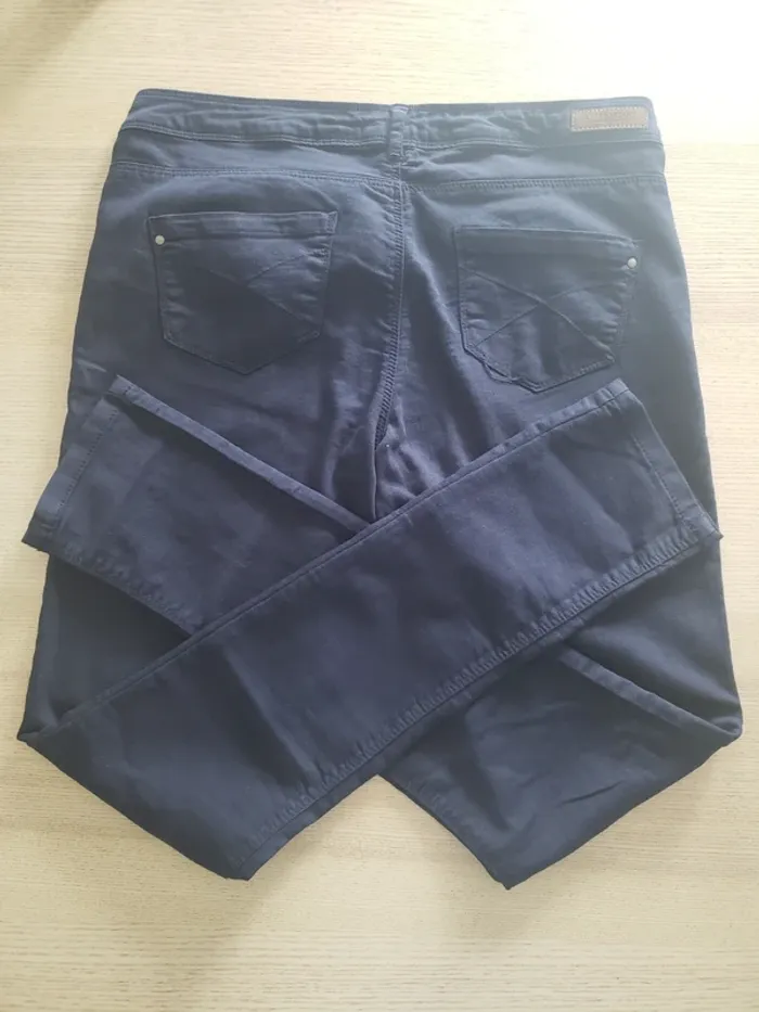 Lot 3 pantalons Bershka femme - photo numéro 7