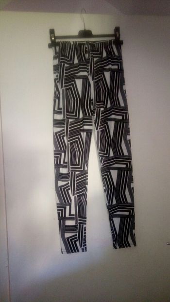 Leggings imprimé noir et blanc comme neuf