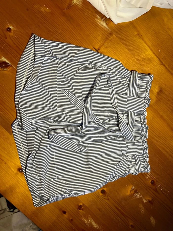 Short taille haute rayures bleu blanc S