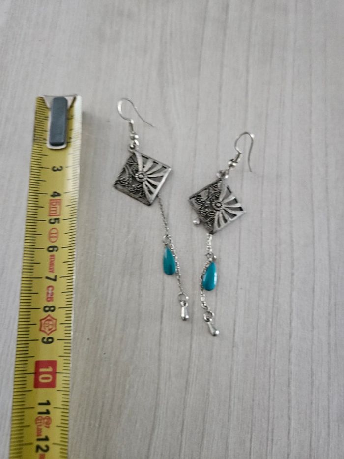 Boucle d'oreille pierre bleu - photo numéro 2