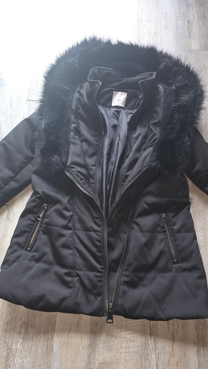 Manteau - Doudoune - veste noir chic & jeune taille 3 - 42 / 44 ( double fermeture ) recoudre l'intérieur