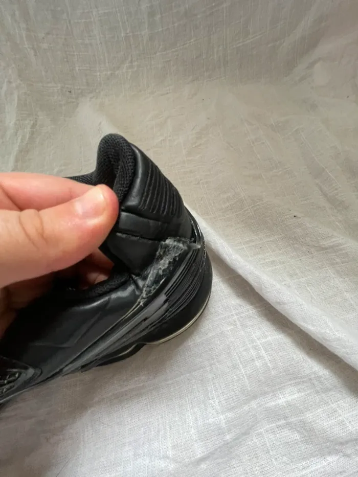 Baskets Nike TN Air Max Plus – Taille 44 – Noir – Très bon état - photo numéro 4