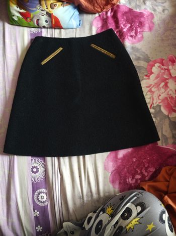 Mini jupe noir en laine vierge taille 36/38
