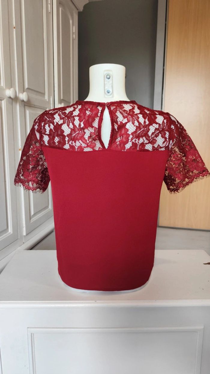 Haut bordeaux en dentelle T38 - photo numéro 3