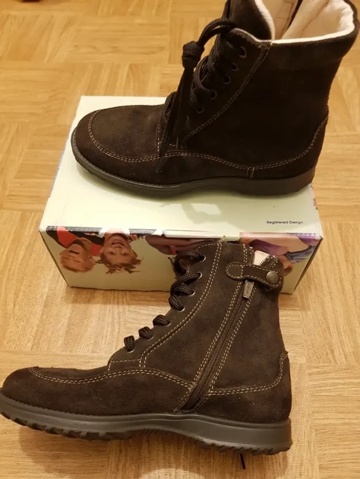 Bottines Primigi neuves 31 - photo numéro 2