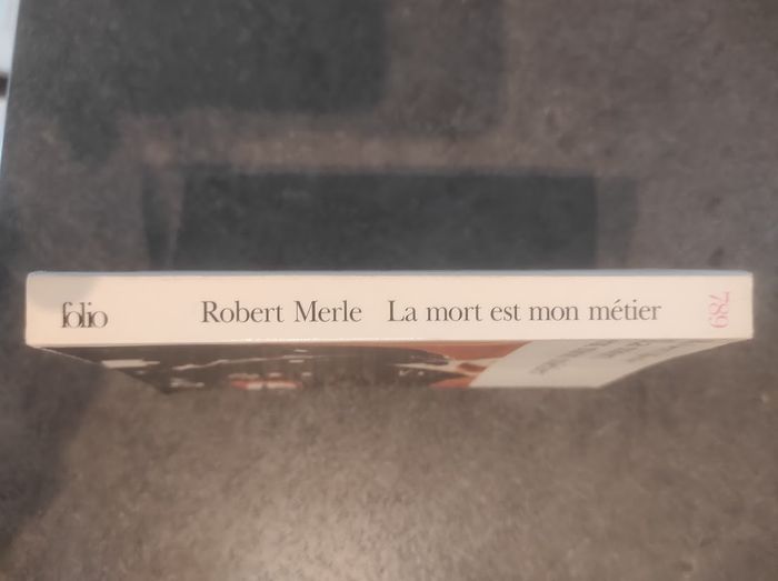 La mort est mon métier Robert Merle Folio 1996 - photo numéro 2