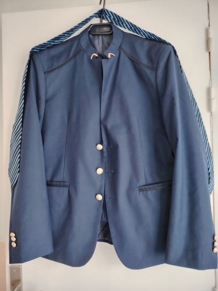 Costume + cravate - photo numéro 2