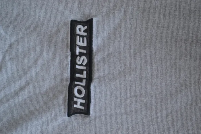 Tee-shirt Hollister gris Taille M - photo numéro 2