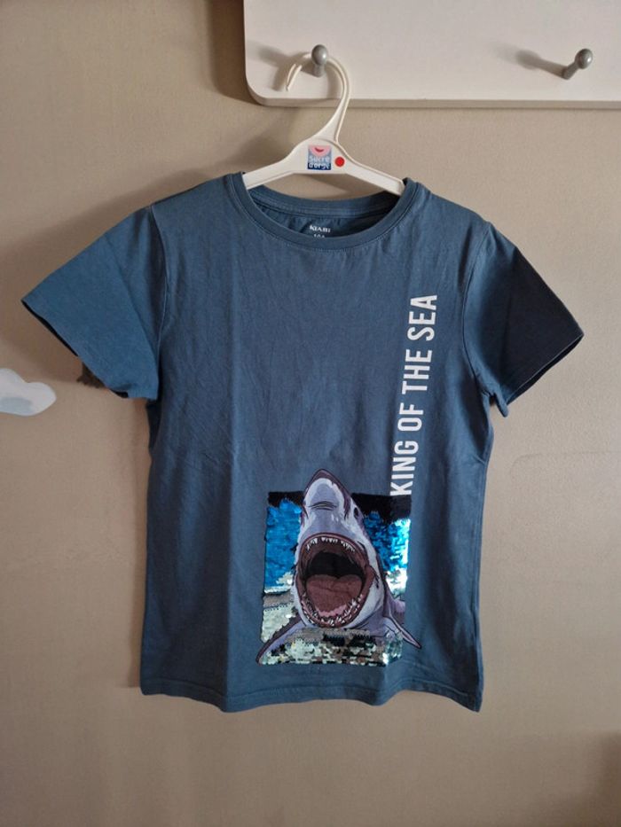 Tee-shirt garçon 👦 requin 🦈 - photo numéro 2