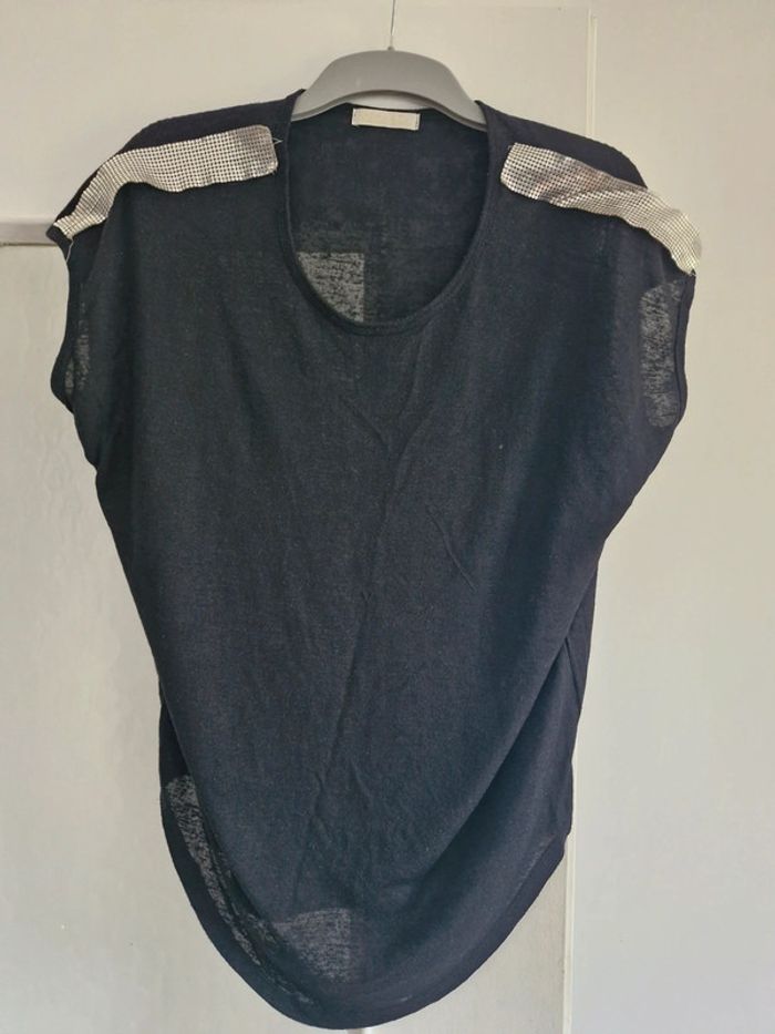 Top noir a paillettes