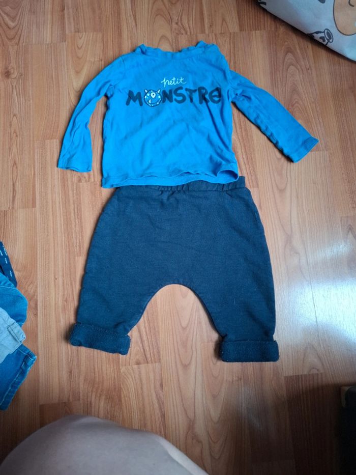 Ensemble Tee-shirt pantalon jogging