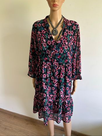 Robe fleurie mi longue LolaLiza taille 46 jamais portée