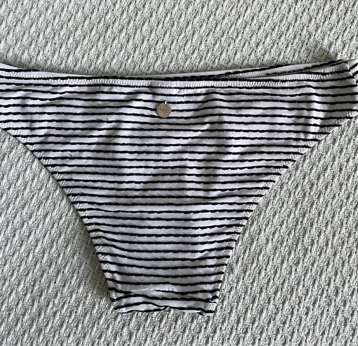 Bas de bikini Lovable. - photo numéro 2