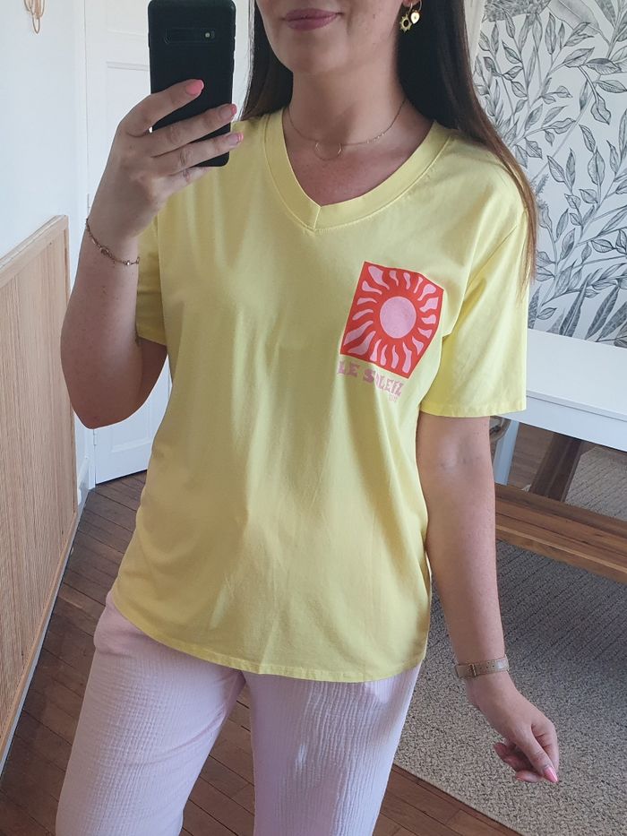 T-shirt oversize Le Soleil jaune et corail
TU - photo numéro 2