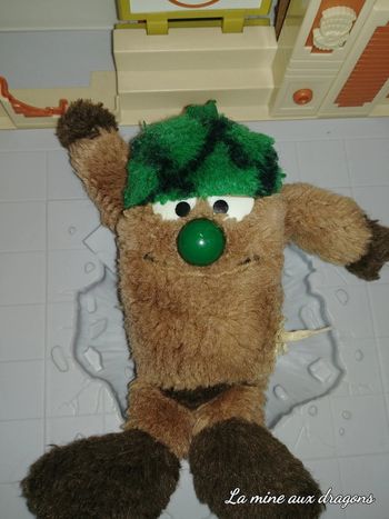 Peluche Gland Les fruittis dessin animé années 90