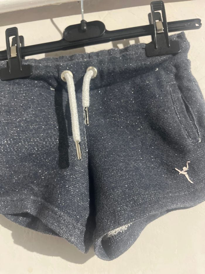 Short pailletée 6ans - photo numéro 2