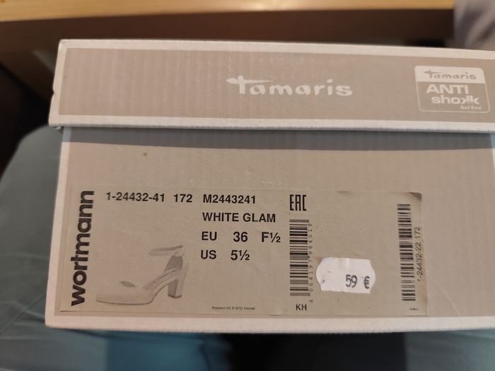 Escarpins à talons blanches à paillettes argentées - photo numéro 10