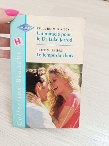 Livre Harlequin collection Blanche