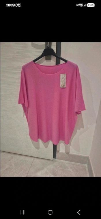 T-shirt léger fushia col rond 