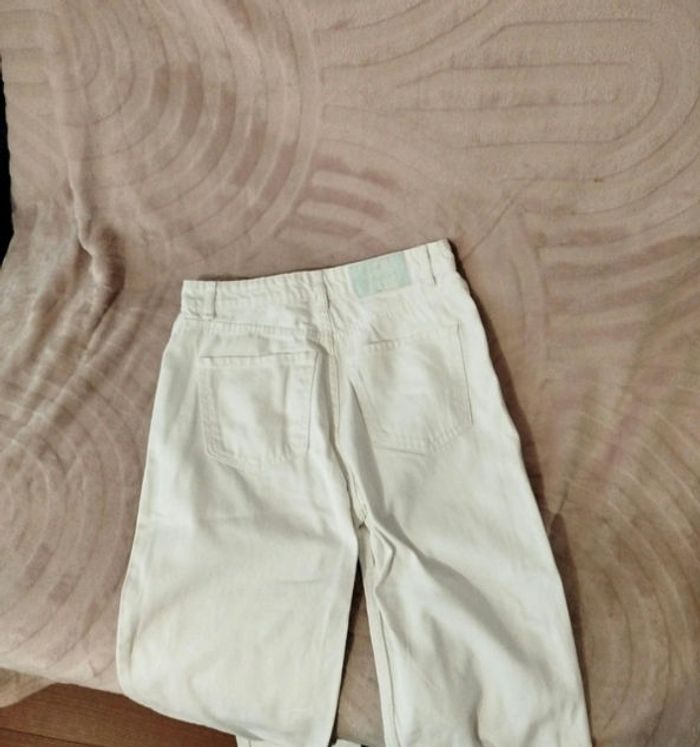 Pantalon patte d'Elf  avec trou - photo numéro 3