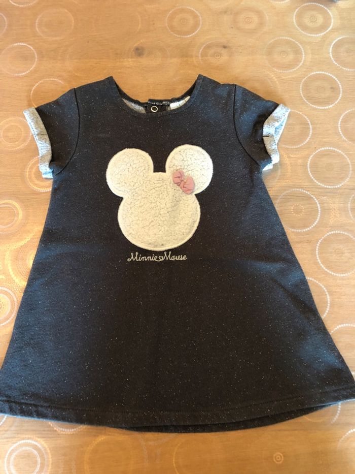 Robe Minnie grise pailletée. Disney. Taille 18 mois